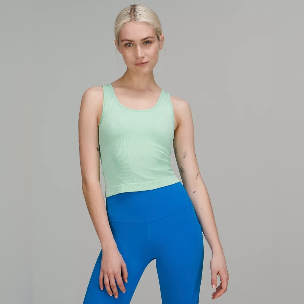 LULULEMON Athletica Ebb to Street Cropped Tank Size 6 NEW WITH TAGS Colo…